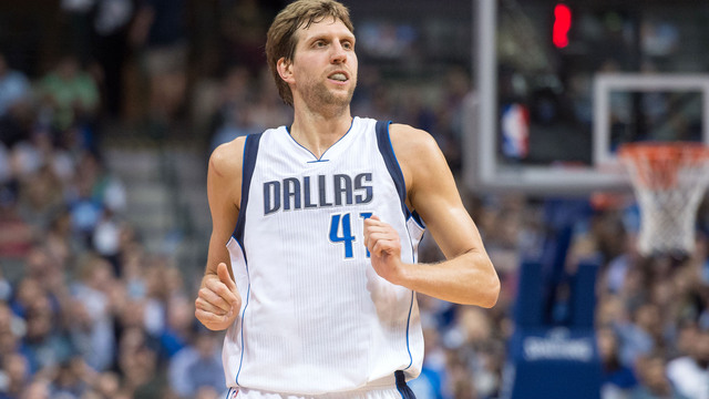Dirk pokes fun at himself on Twitter, agrees with critiques on his running