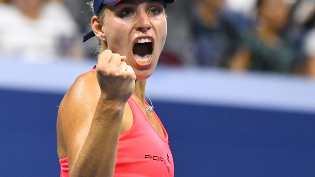 Kerber dusts Wozniacki, advances to 3rd Slam final of 2016