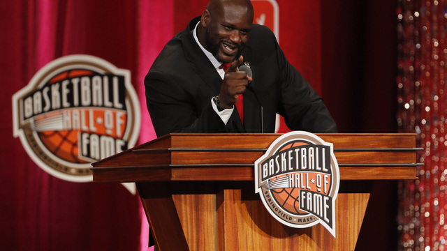 Shaq burns Kobe, Phil in hilarious Hall of Fame speech