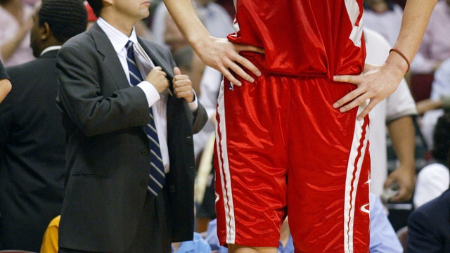 Rockets will retire Yao Ming's jersey on Feb. 2