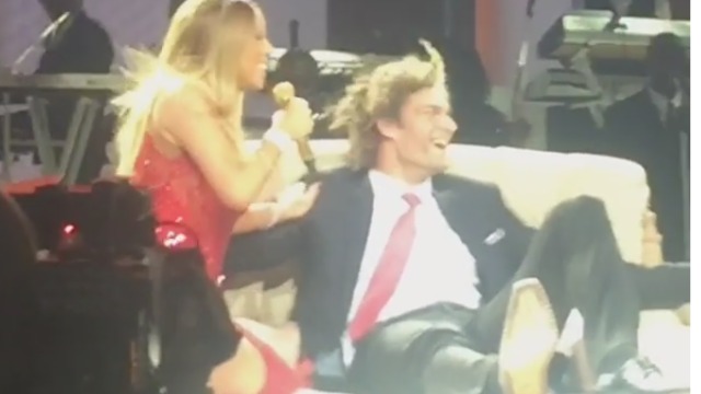 Bulls' Lopez gets serenaded by Mariah Carey in bed at concert