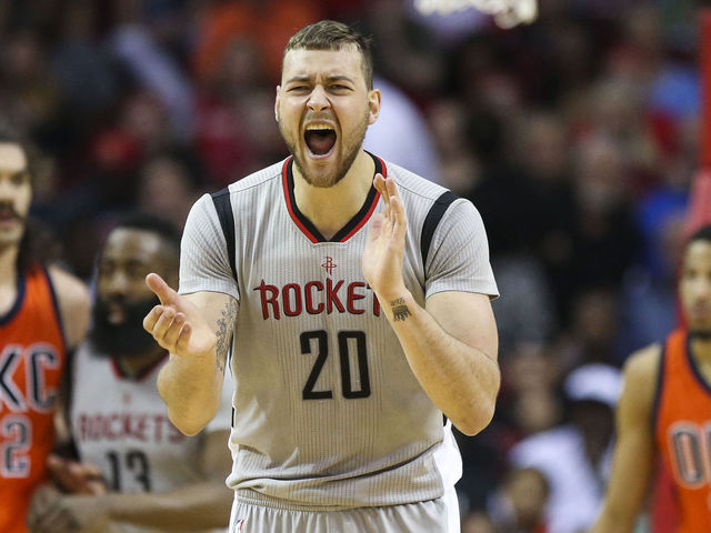 Report: Motiejunas' qualifying offer with Rockets expires