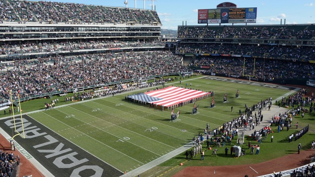 Raiders may stay in Oakland through 2020 season