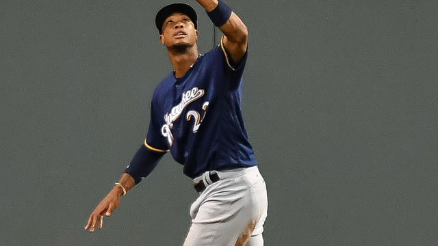 Brewers' Broxton arrested on trespass charge