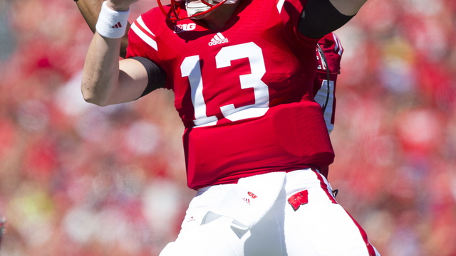 Wisconsin HC: Despite benching, Bart Houston will remain starter