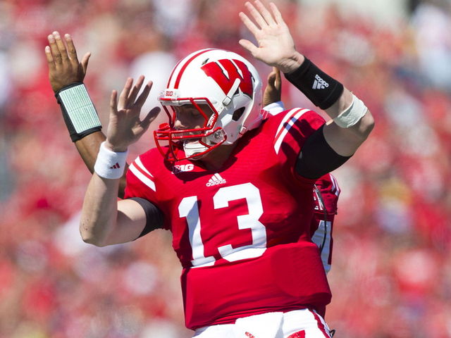 Wisconsin HC: Despite benching, Bart Houston will remain starter