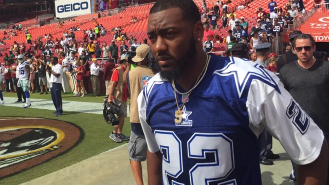 John Wall shows up at Dallas-Washington game in Cowboys jersey