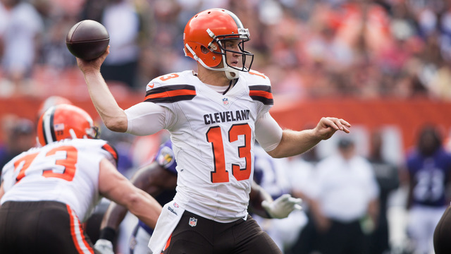 Browns' McCown plans to play next week despite shoulder injury