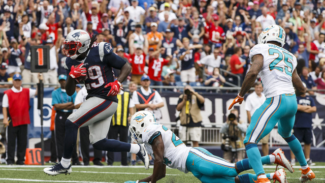 Report: Patriots offer Blount rarely used tender