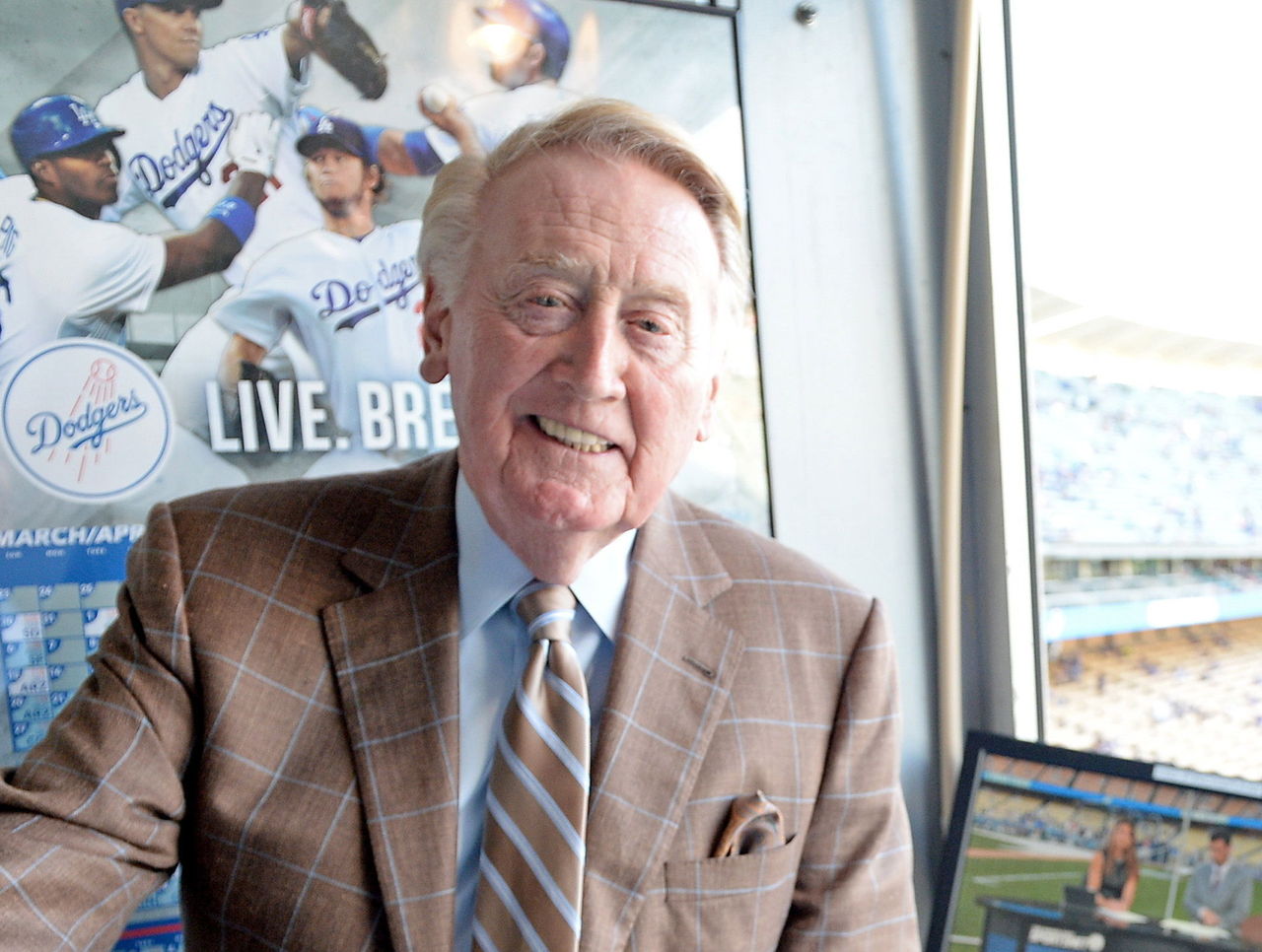 Vin Scully - It's Time For Dodger Baseball - It's like the #Dodgers has a  dirty carburetor How many Sputtering and dribbling spits have we seen  opposing catchers play? What ever they're