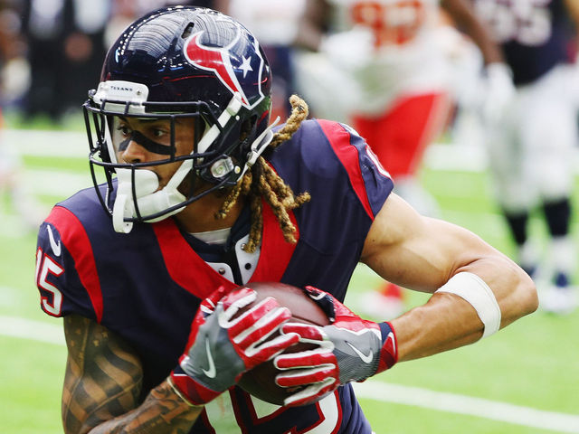 Watch: Watson finds Fuller deep for 4th TD grab in 2 games