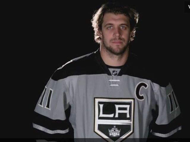 Kings unveil 50th-anniversary jersey