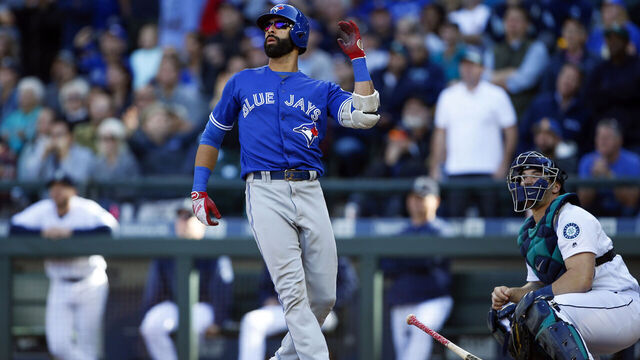 Report: Blue Jays, Bautista discussing 2-year deal