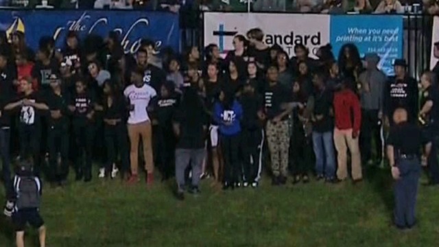 Eastern Michigan students stage protest during game vs. Wyoming