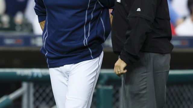 Tigers' Ausmus unofficially protests Royals' slow challenge