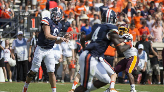 Virginia's Benkert sets school record for passing yards