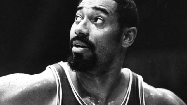 Look: 76ers' front desk made of hardwood from Wilt's 100-point game