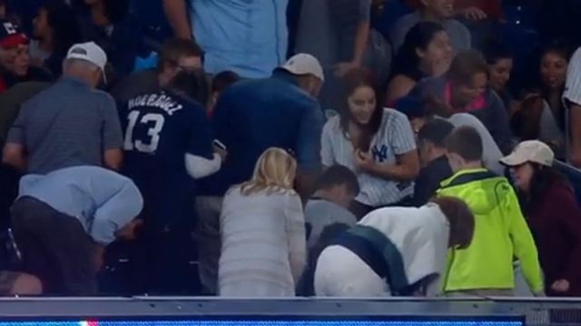 Yankees fan loses ring during ballpark proposal