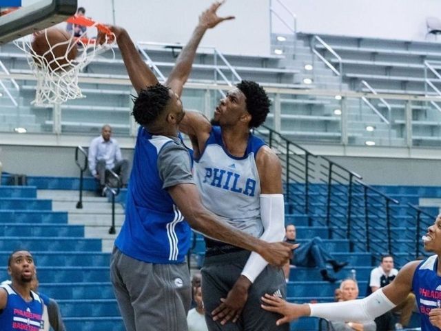 Embiid posterizes Noel during 76ers scrimmage