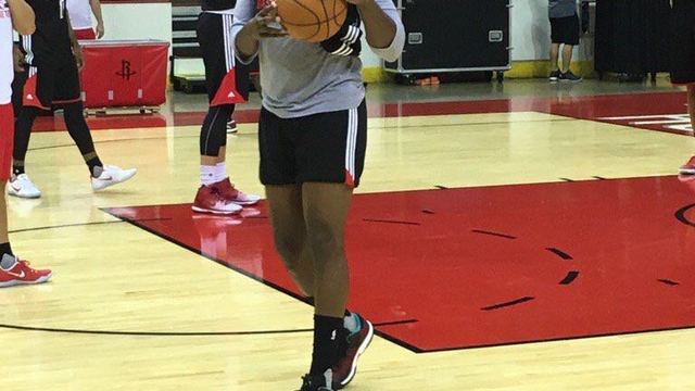 Point guard Harden rocks Stockton-esque short shorts