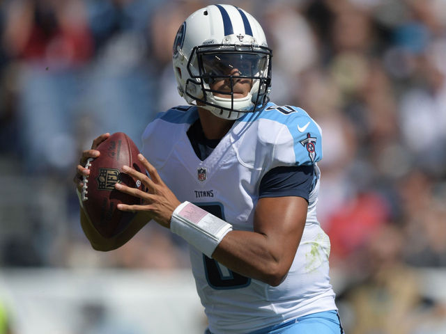 Titans' Mariota day to day with strained hamstring