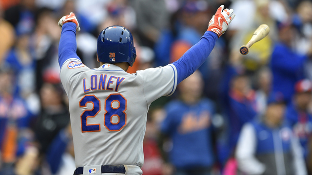 Watch: Loney follows clutch HR with dramatic bat flip
