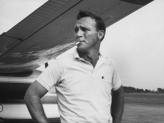 Thousands gather to say farewell to Arnold Palmer