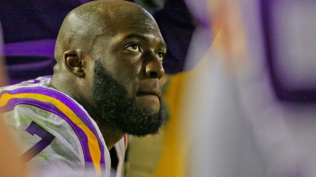 Could Fournette, McCaffrey skipping bowls lead to NCAA paying players?