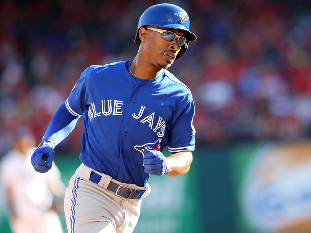 Watch: French broadcaster loses it on Upton Jr.'s HR