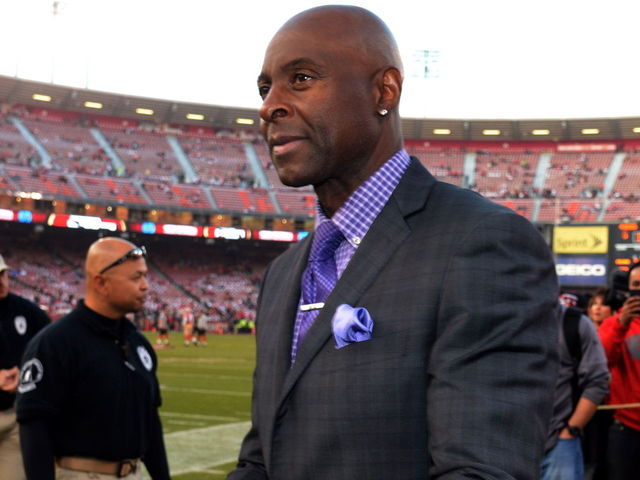 HOFer Jerry Rice fills retirement time by crashing weddings