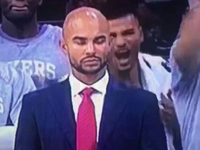 76ers' Bayless looks miserable as teammate drills 3 to force 2OT
