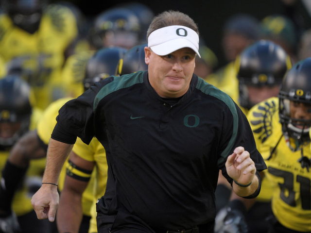 UCLA hires Chip Kelly as head coach