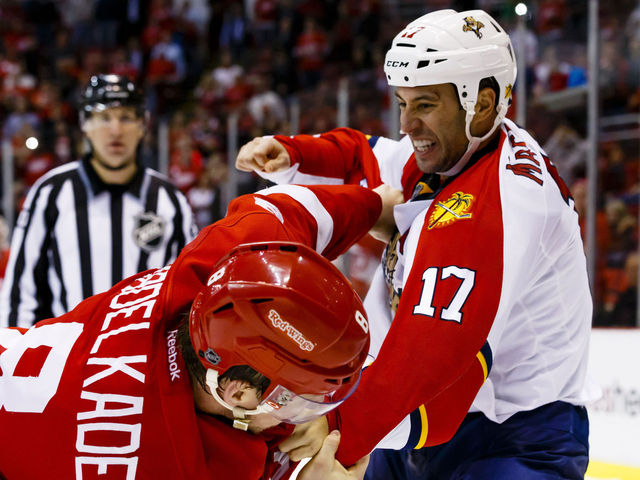 All signs point to Derek MacKenzie as Panthers' captain