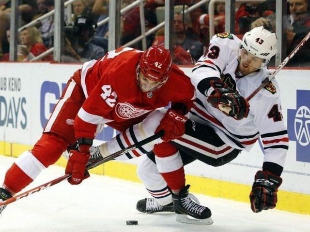 Hurricanes claim Martin Frk on waivers