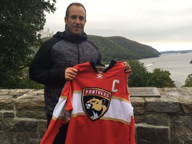 Derek MacKenzie officially named Panthers captain