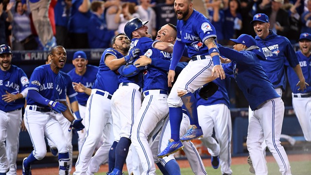 Blue Jays sweep Rangers to advance to 2nd straight ALCS