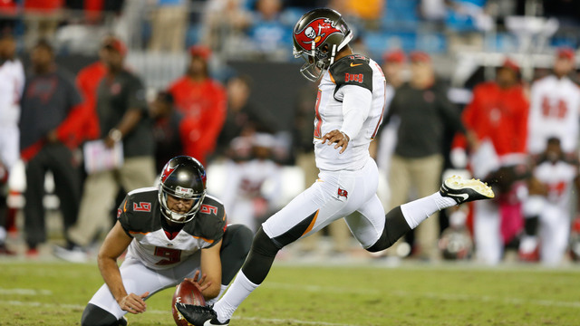 Bears claim Aguayo off waivers