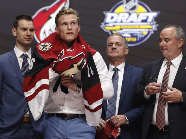 Report: Strome, Crouse, Chychrun to break camp with Coyotes