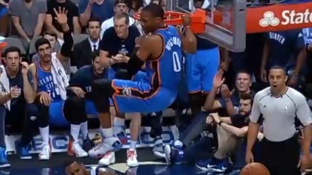 Westbrook hangs on rim following 2-handed baseline slam