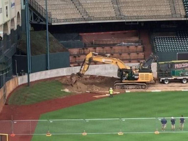 Houston Astros break ground on Tal's Hill center field renovation