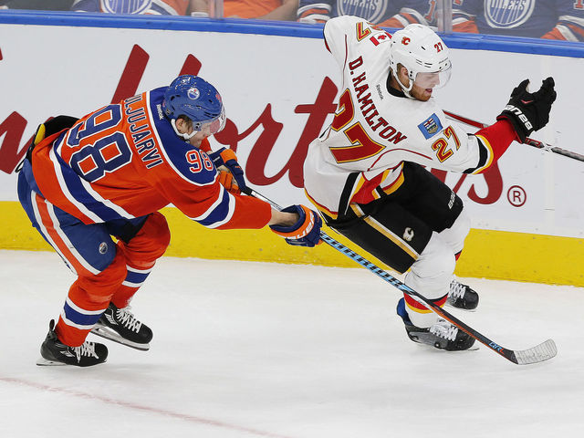 Watch: Oilers' Puljujarvi scores 1st NHL goal