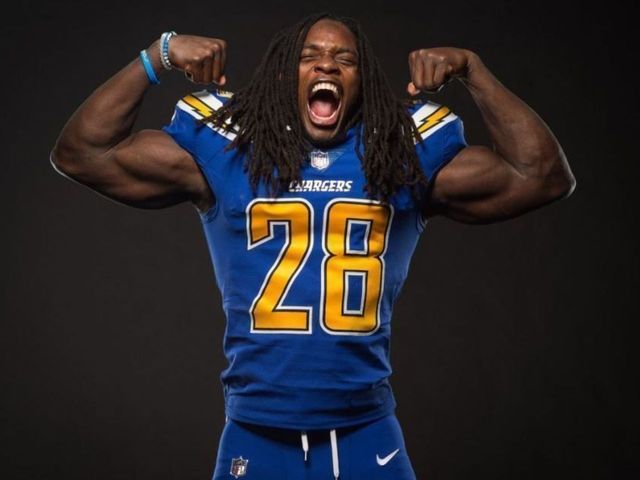 Broncos, Chargers throw it back with 'Color Rush' uniforms