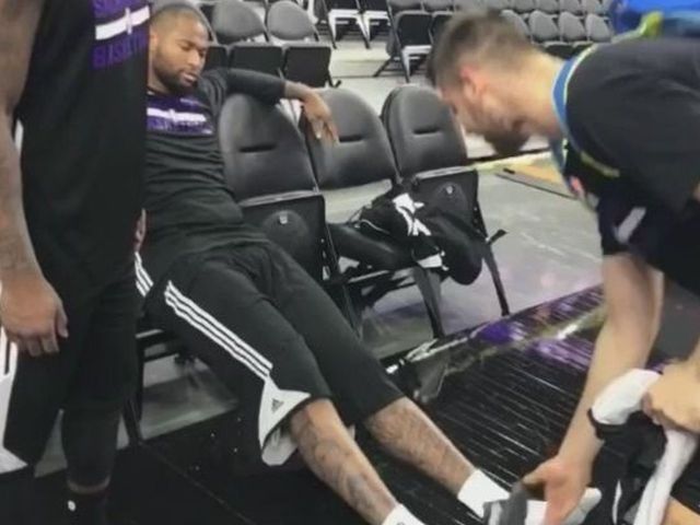Boogie makes Kings rookies put on, take off his shoes