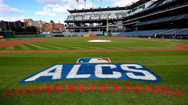 Toronto fan gives ALCS tickets to boy injured in Cleveland shooting