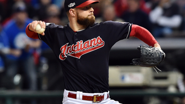 Gibbons: Kluber has a 'razor-blade slider'