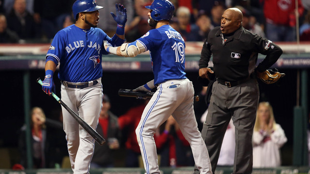 Look: Blue Jays frustrated with Diaz's strike zone