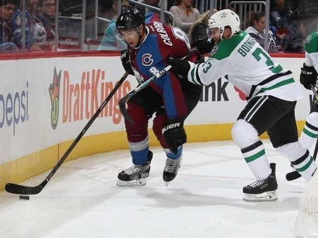 Colborne scores hat trick in Avs debut