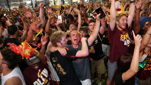 Cavs' championship banner to include names of every season-ticket holder