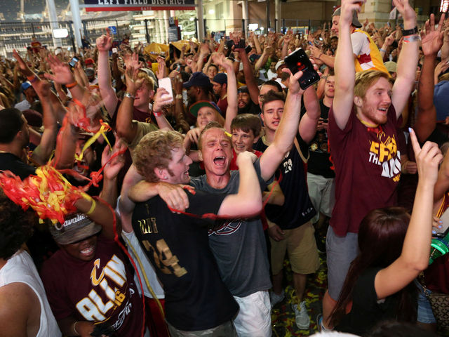 Cavs' championship banner to include names of every season-ticket holder