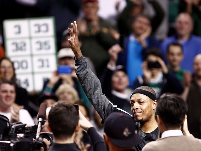 Watch: Celtics fans give Pierce loud ovation in final Boston game